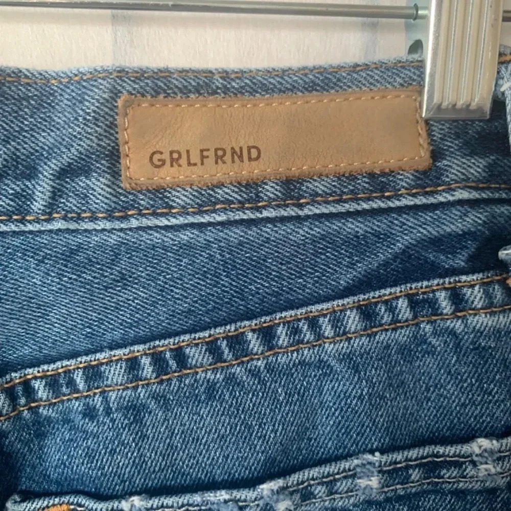 GRLFRND Karolina High Rise Straight Crop 24 - Picture 8 of 13